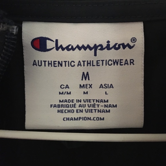 Champion windbreaker - Picture 2 of 2